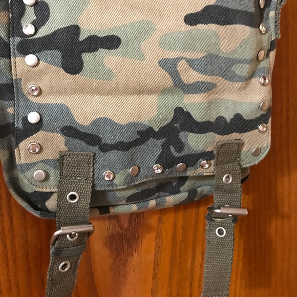 Camo Purse with Rhinestone accents - Picture 2 of 3
